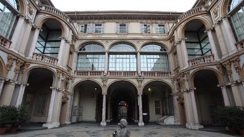 Ddl rifiuti Piemonte sindaci canavesani in protesta sotto Palazzo Lascaris