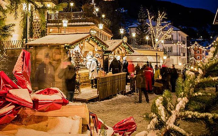 Apre il Villaggio Natale in piazza San Giovanni Ciriè
