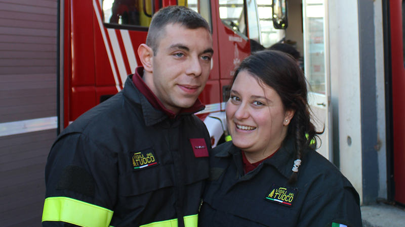 Proposta di matrimonio alla festa dei Vigili del Fuoco a Rivarolo