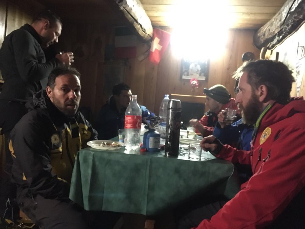 Tecnico bloccato in montagna salvato dal Soccorso Alpino