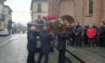 Funerali Bollero una folla commossa ad accompagnare il feretro | Video