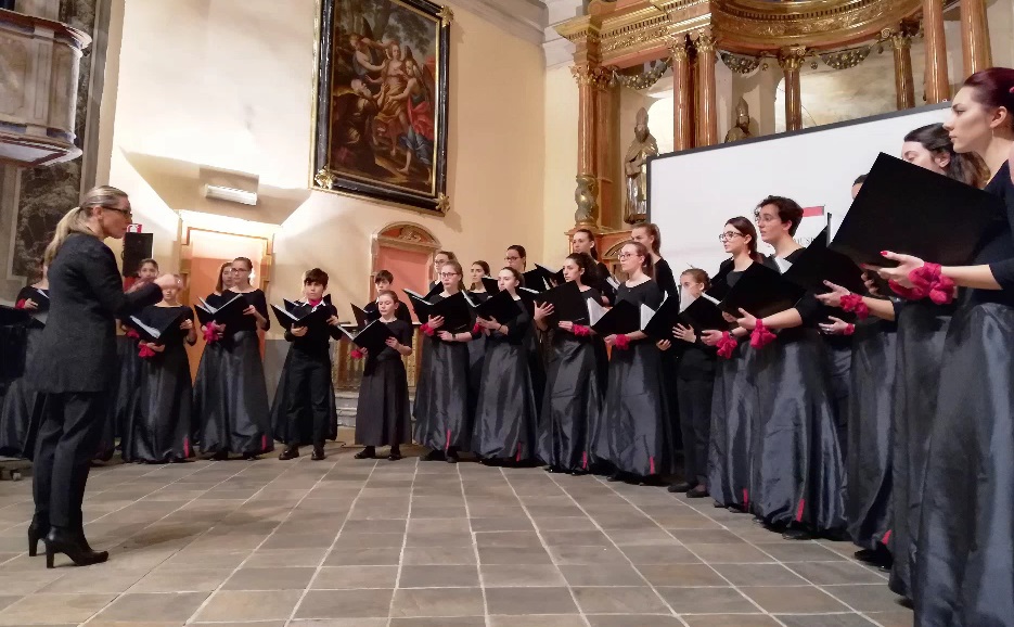 Coro Giovanile Artemusica concerto da applausi