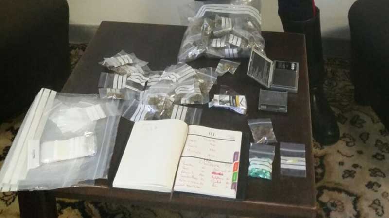 Droga nascosta nei bidoni della differenziata | Video