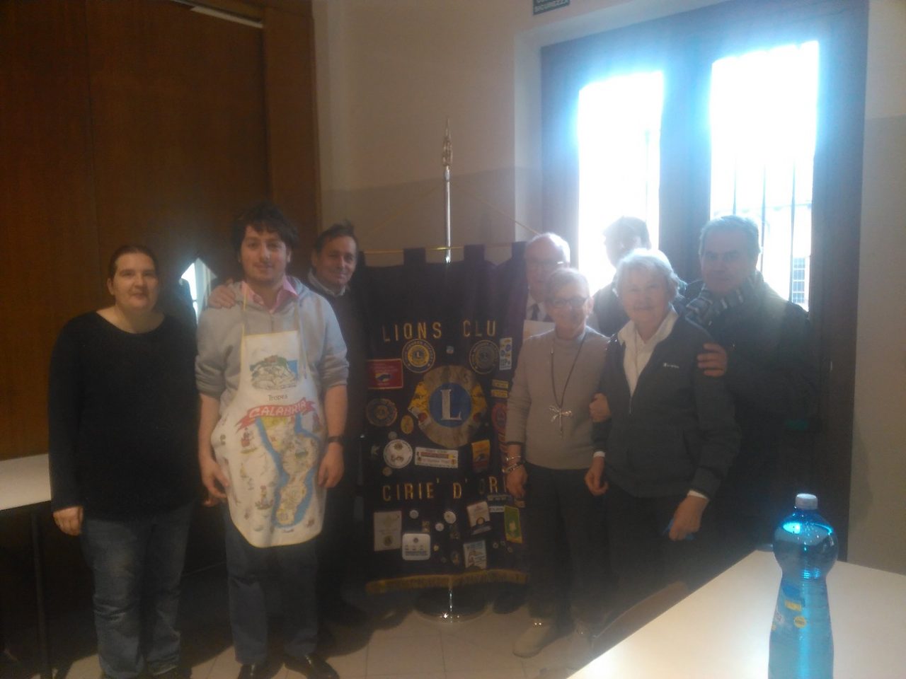 Il Lions Club serve il pranzo ai poveri della Caritas