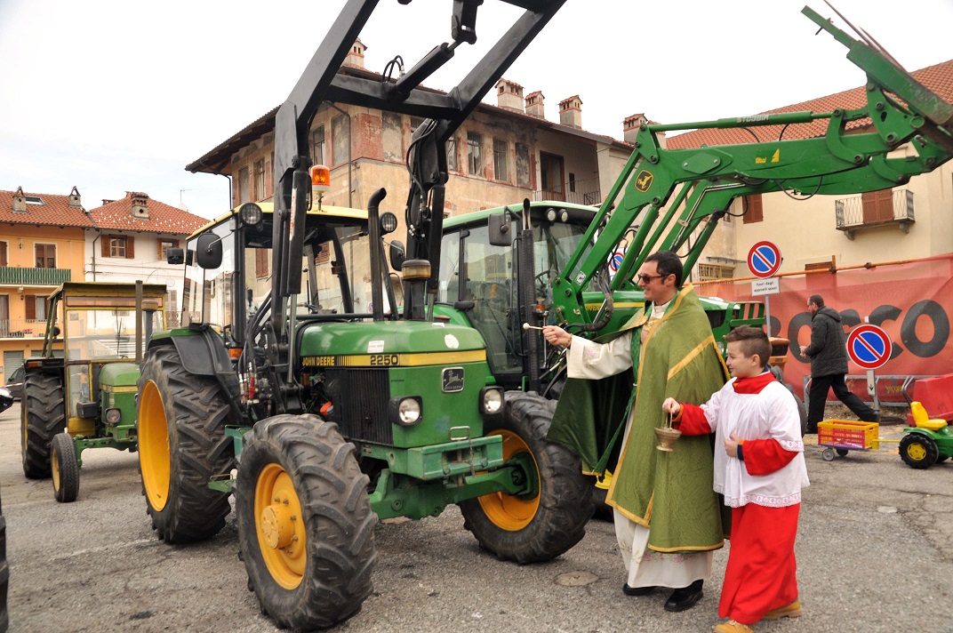 Nole: agricoltori in piazza per Sant’Antonio