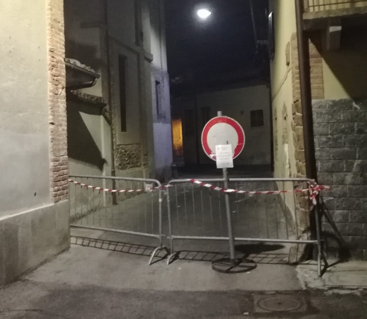 Oglianico cadono calcinacci dal campanile