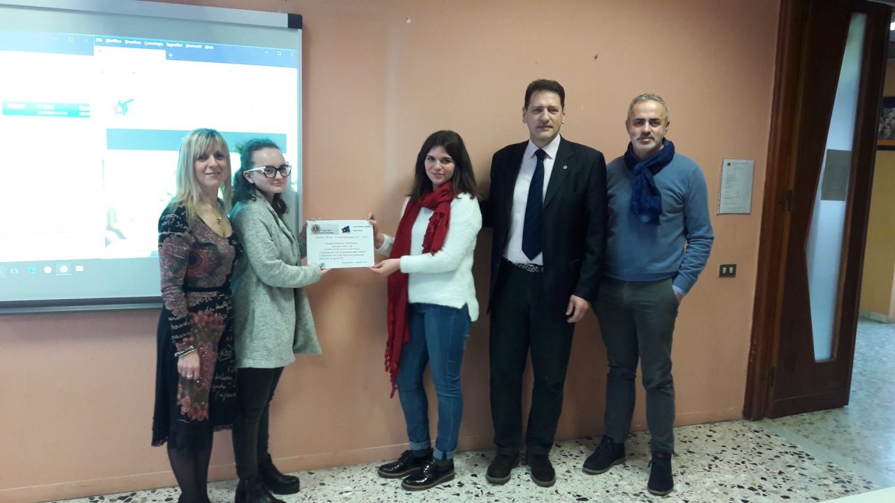 Lions dona LIM al liceo Faccio di Castellamonte