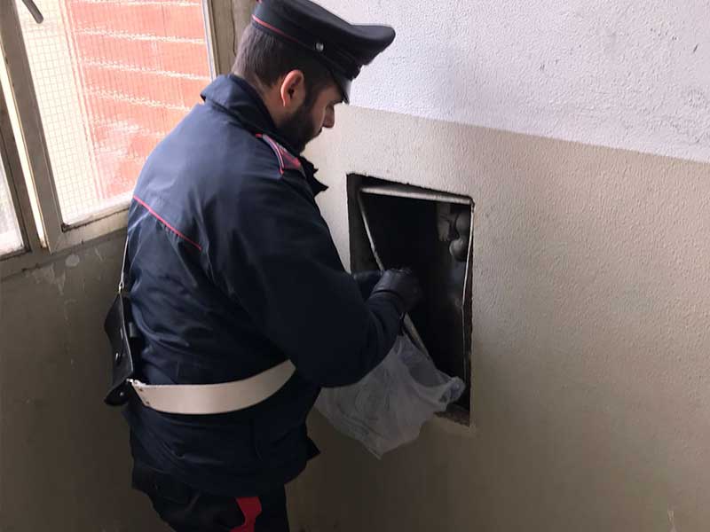 Palazzo della droga scoperto dai carabinieri di Leini | Video