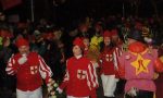 Sabato sera esordio della sfilata contingentata al Carnevale di Ivrea (VIDEO)