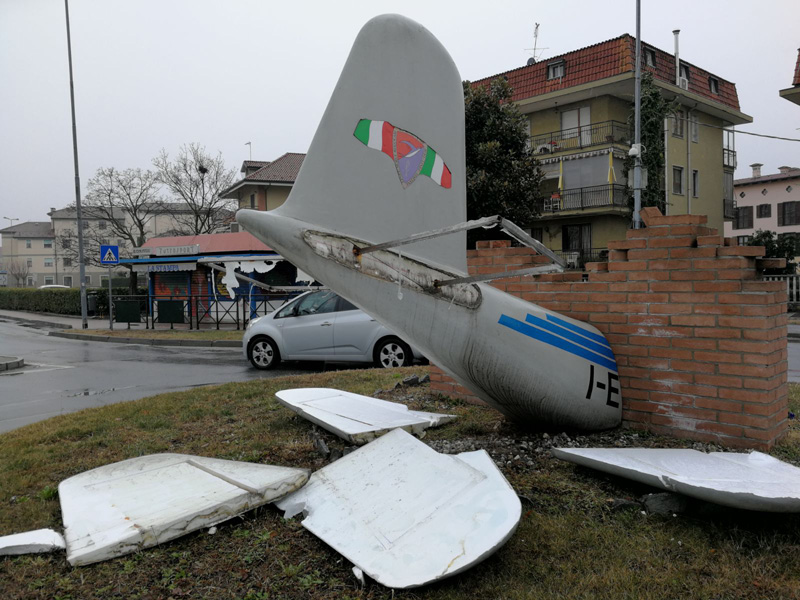 Danneggiato monumento al Grande Torino