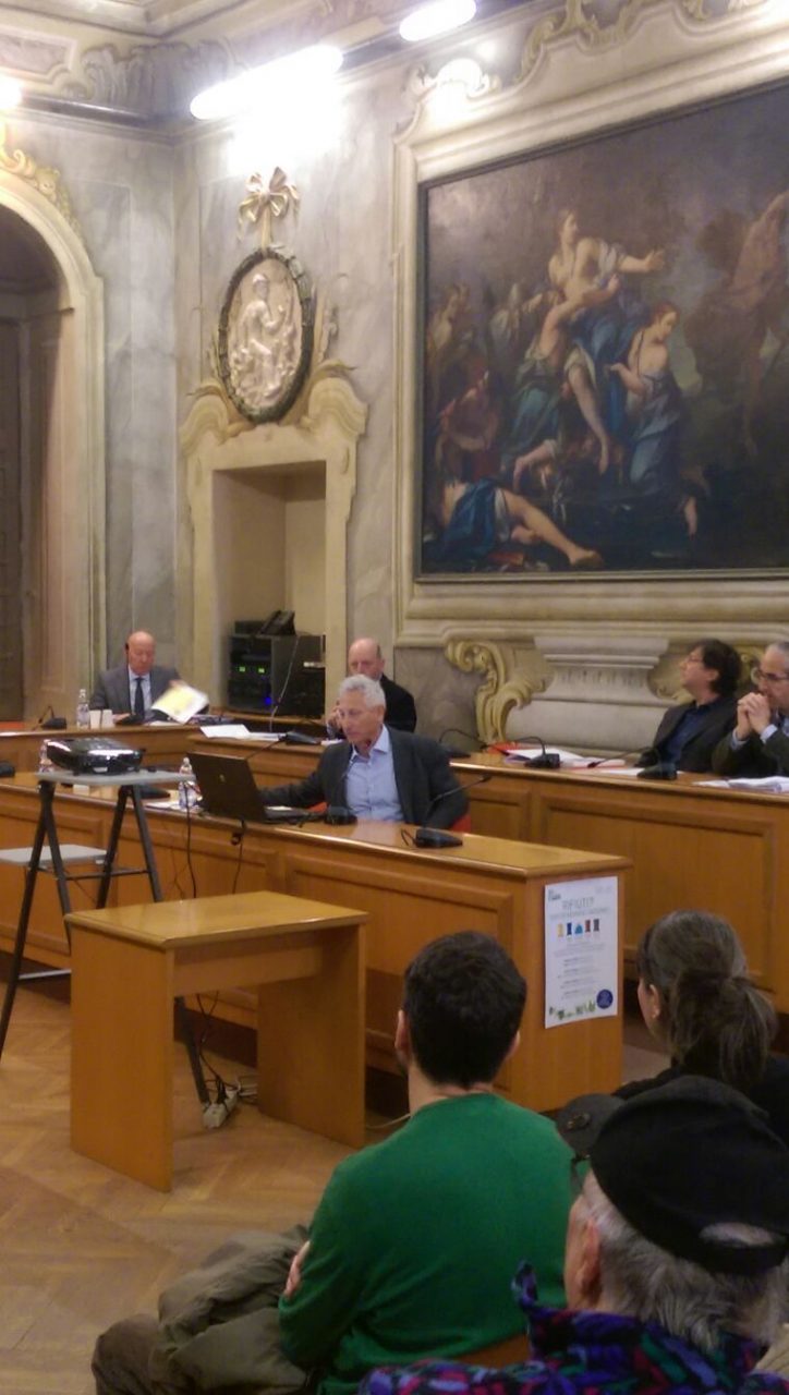 Convegno rifiuti a Ciriè