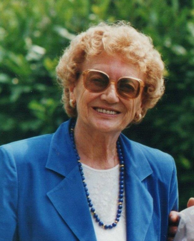 Muore a pochi mesi dal marito: addio alla maestra Domenica