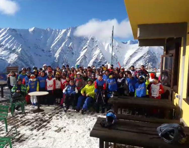 Alunni sulla neve con lo Sci Club Monasterolo