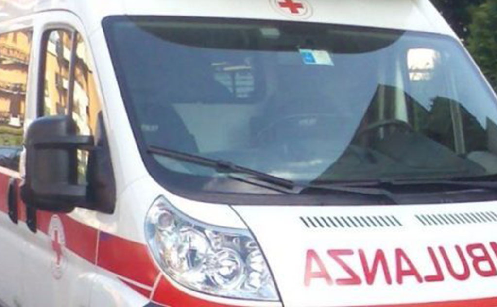 Incidente in tangenziale, ferita una ragazza di 22 anni.