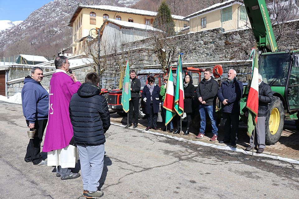 Benedizione trattori a Cantoira