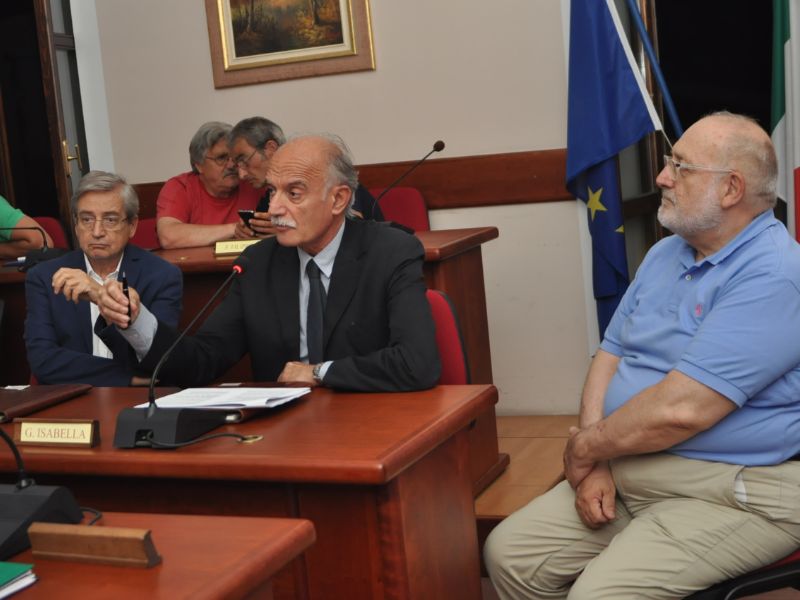 Aree Ata chiesto consiglio aperto