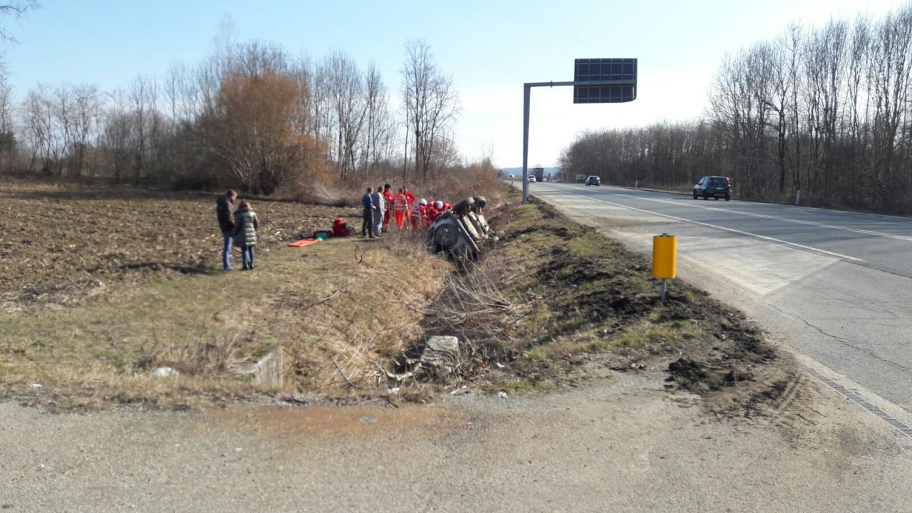 Auto fuori strada tra Busano e Front | Video