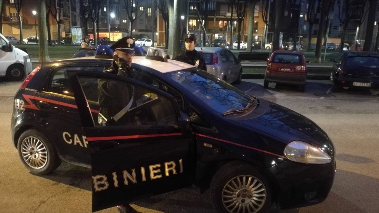 Picchiato in strada a Collegno, trovato il responsabile