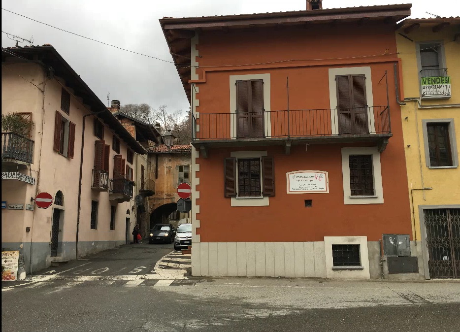 Centro storico Valperga incentivi per manutenzione facciate