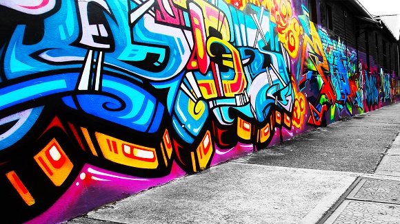 San Maurizio, murales per colorare i sottopassi