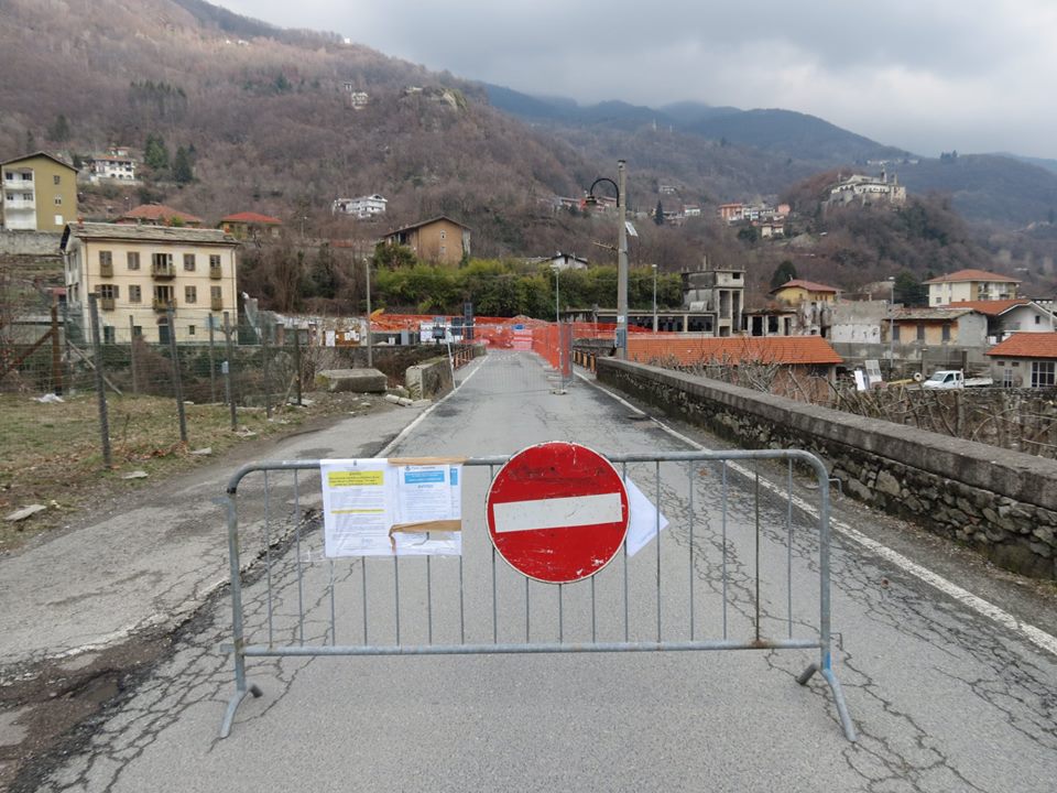 Pont in consiglio scontro sulla viabilità