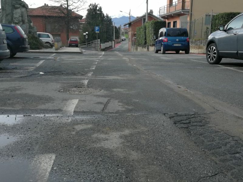 Occhio alle buche lavori in corso