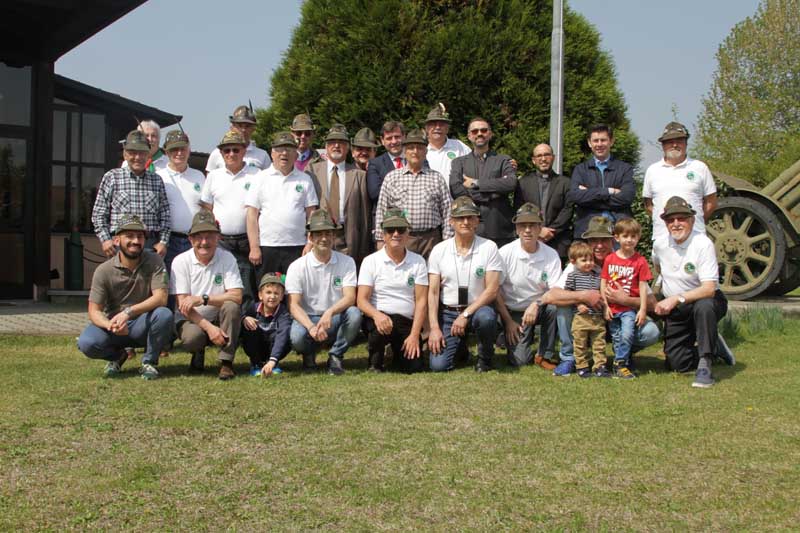 Alpini Borgaro in festa oggi per gli 85 anni di fondazione