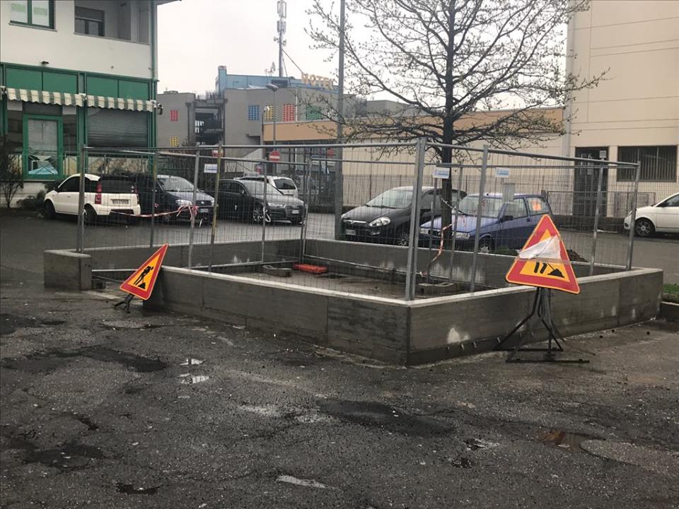 Ciriè, isola ecologica in piazza, ma sindaco ed assessori non lo sapevano