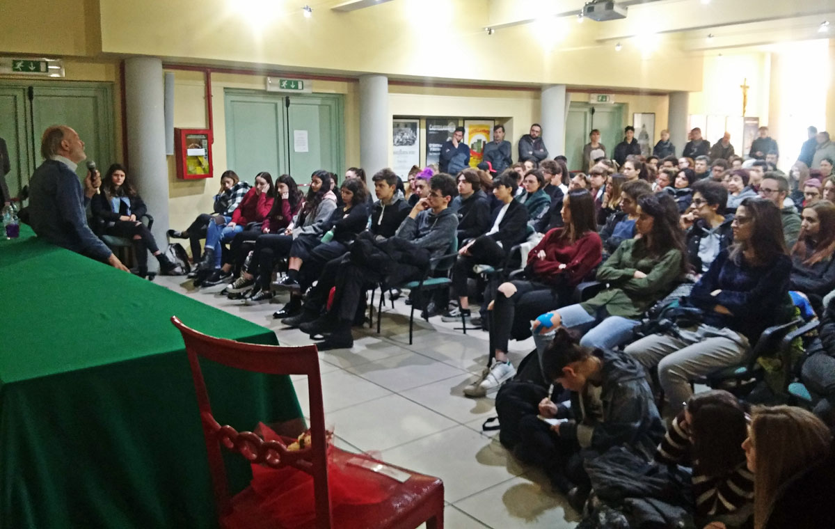 Liceo Faccio riuscito convegno su leggi razziali e nuove forme di razzismo
