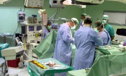 All'ospedale di Ciriè impiantato un pacemaker di ultima generazione: senza fili e con batteria che dura oltre 17 anni