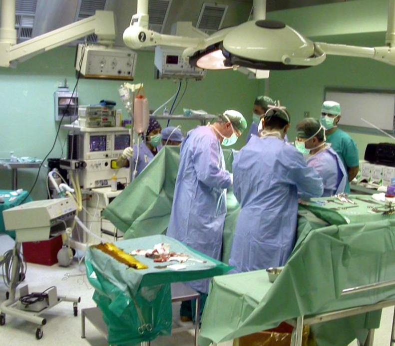 Nel reparto di Cardiologia Ciriè un intervento raro e di alta complessità per la prevenzione dell’ictus