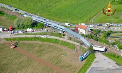 Disastro ferroviario Caluso, interrogato il camionista | FOTO