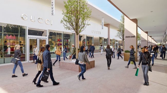 Outlet Village Torino sconti dal 30 al 50% sui prezzi outlet