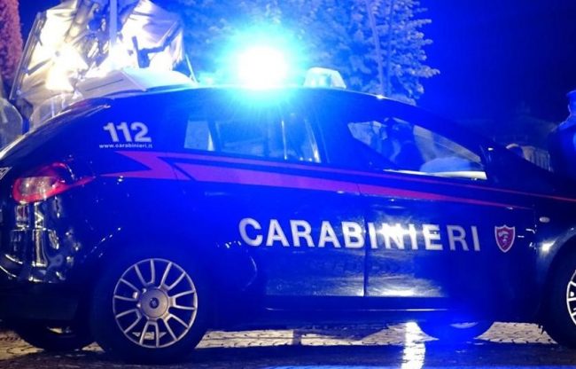 Droga nelle mutande insieme a un bilancino