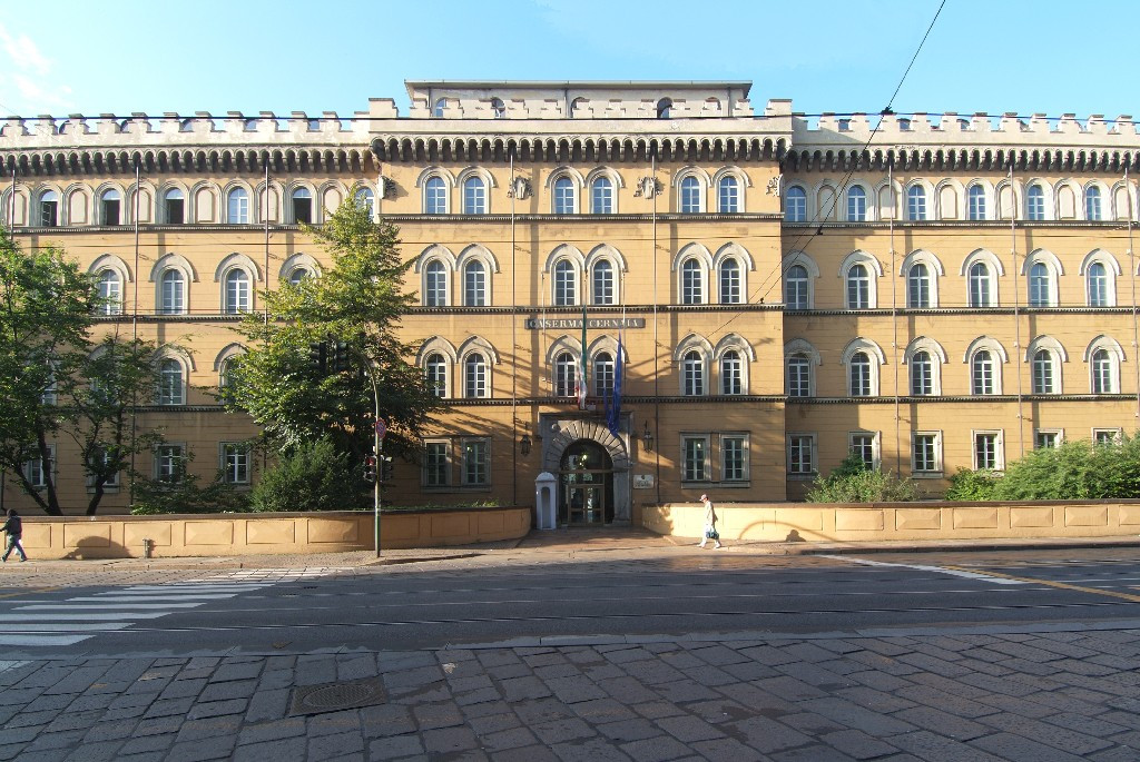 Studenti ciceroni alla caserma Cernaia a Torino