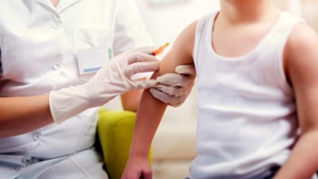 Bambini non vaccinati espulsi da scuola a Torino