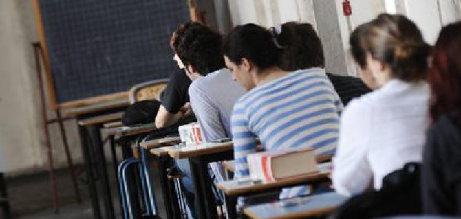 Taglio tasse universitarie contro la crisi
