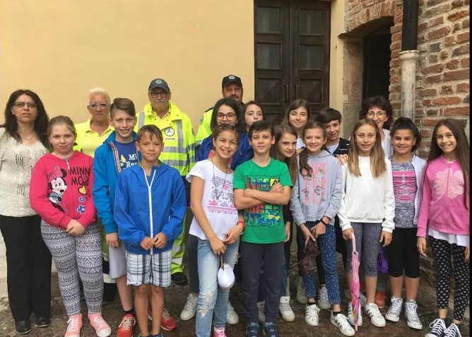Elementare Anna Frank in gita al castello dei Conti Provana