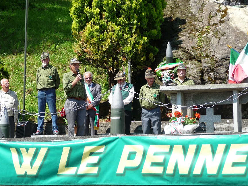 Alpini di Mezzenile festa con gemellaggio lombardo