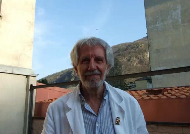Dona soldi al Comune per la costruzione del nuovo polo scolastico