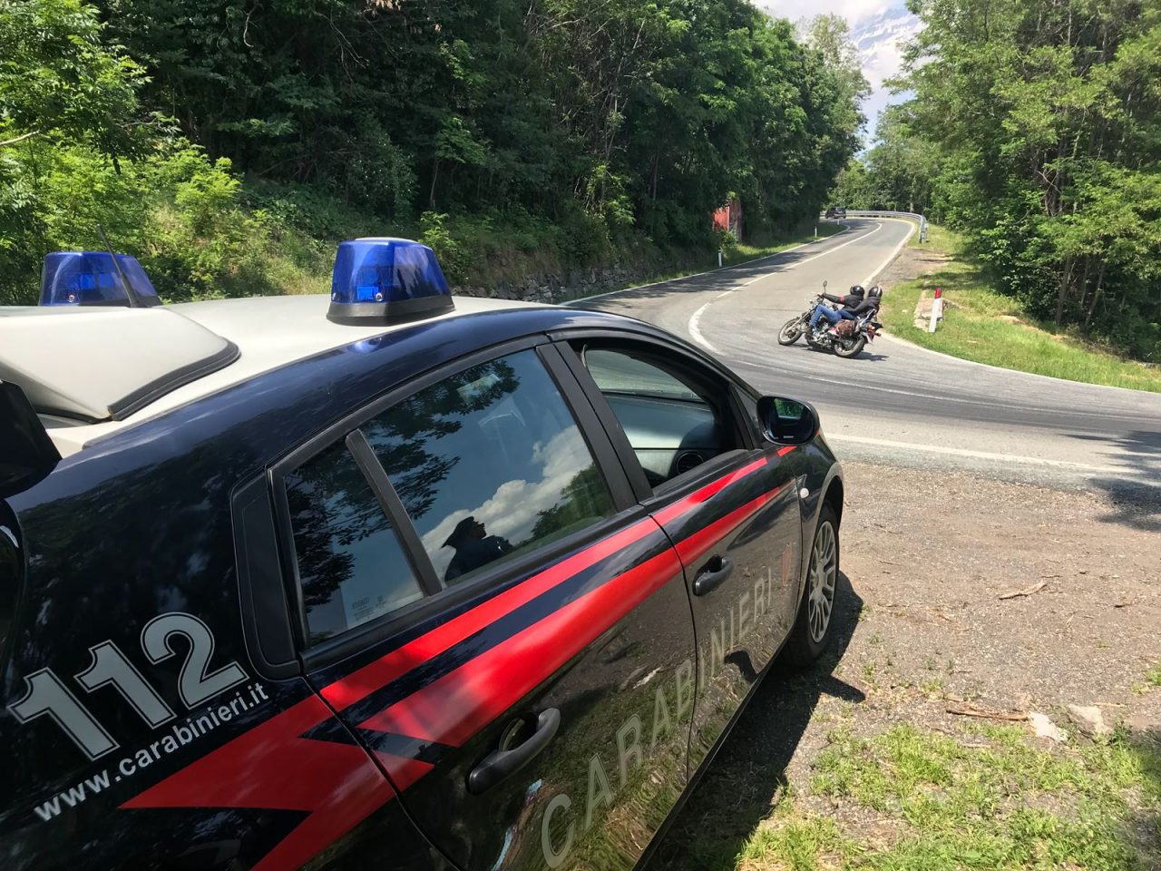 Controlli sulle strade dei carabinieri nel fine settimana | VIDEO