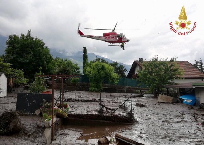 Nubifragio 200 sfollati, frane e allagamenti | VIDEO