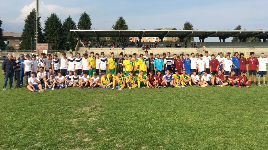 Cuorgnè, tutti in campo con Mattia