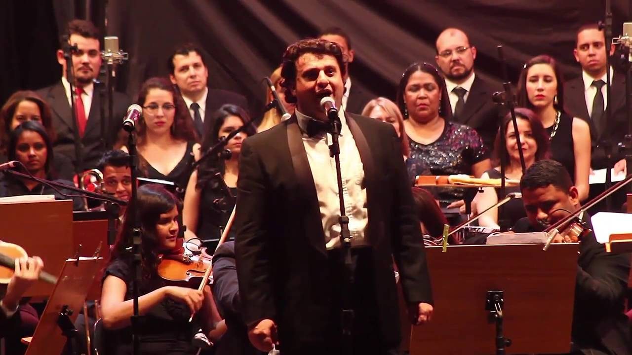 Tenore Cristian Di Gregorio canterà per la prima volta a Singapore