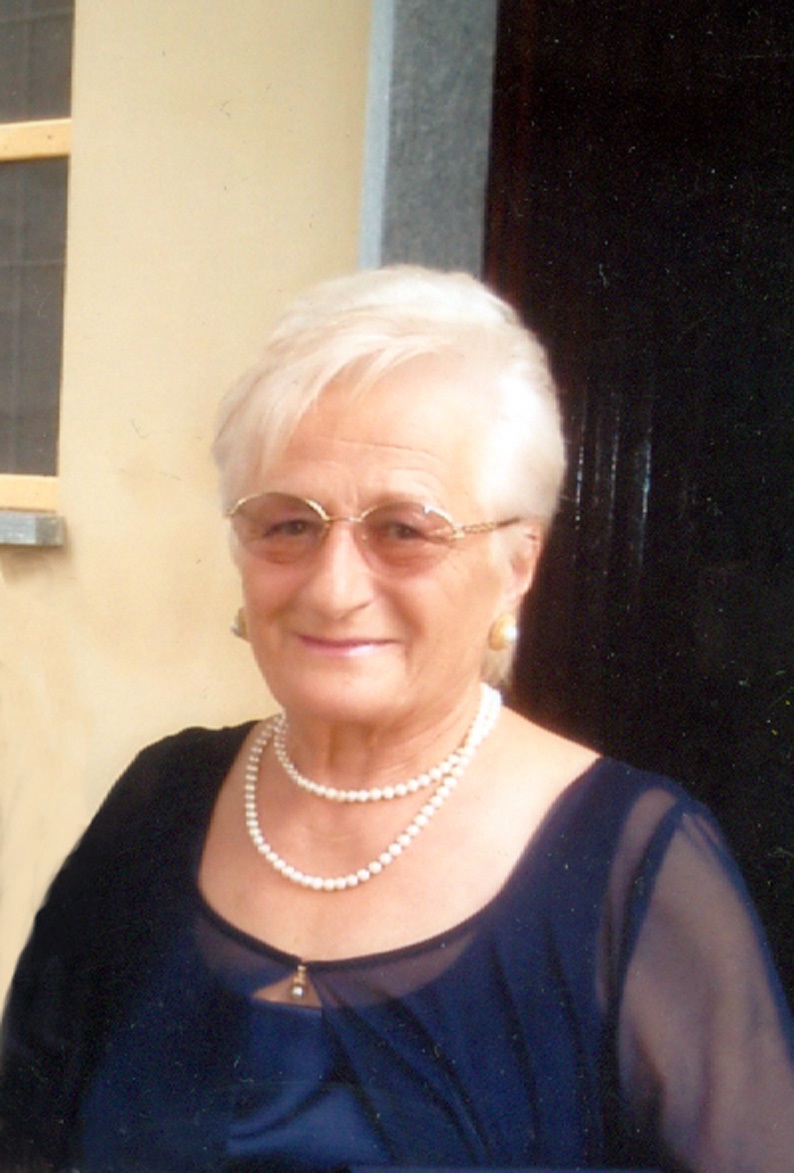Ciriè, addio Angela, per 30 anni ha gestito il distributore di via Torino