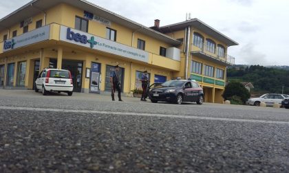 Rapinavano negozi e farmacie: due 37enni arrestati dai carabinieri