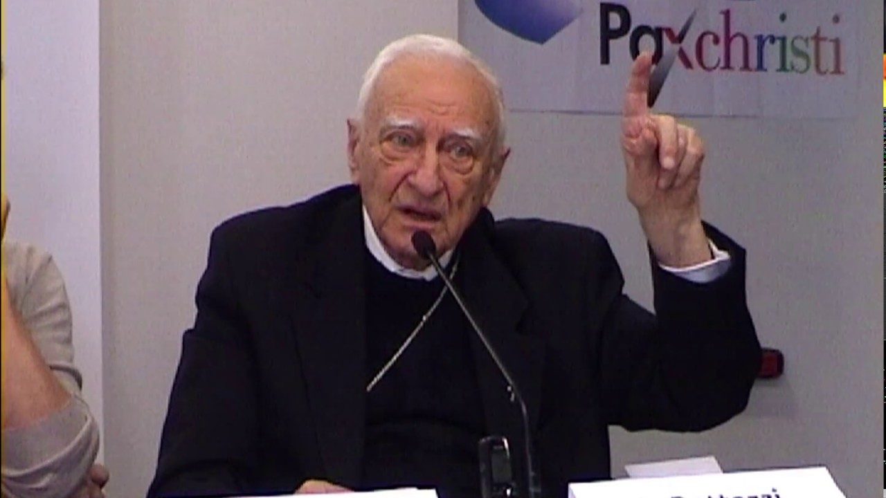 Vescovo Bettazzi criticato sui social per la lettera al premier Conte