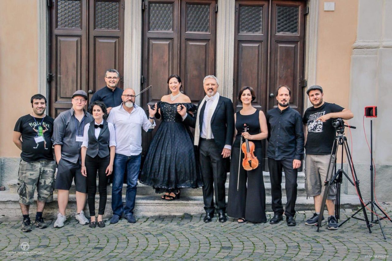 Un videoclip de Gli Archimisti girato nel teatro comunale Tullio Pinelli