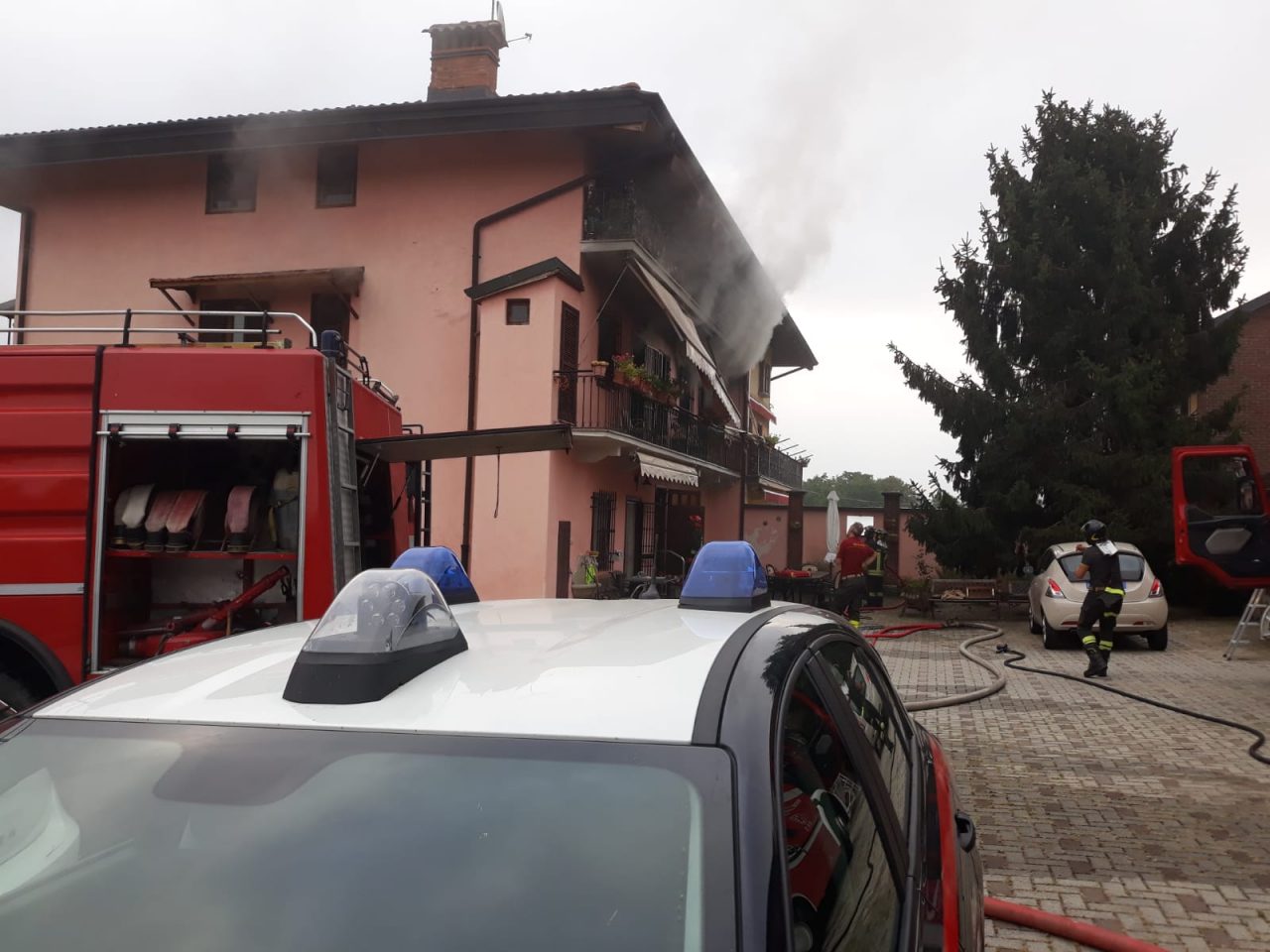 Incendio in abitazione paura questa mattina a San Carlo
