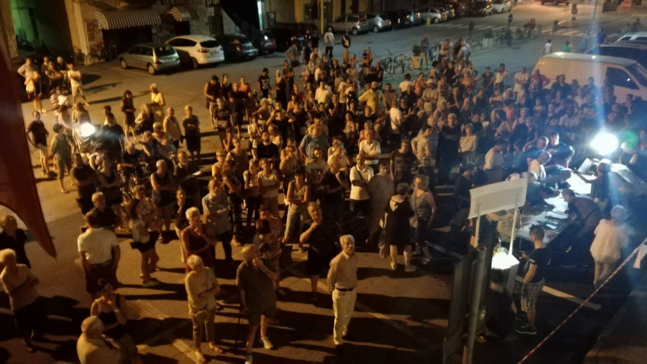 Stazione di Feletto anche oggi c’è la raccolta firme